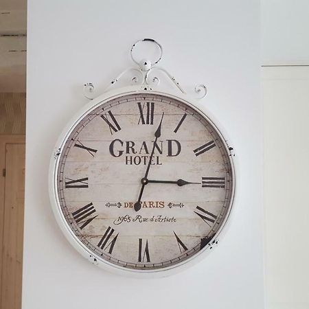 Roosi Apartment パルヌ エクステリア 写真