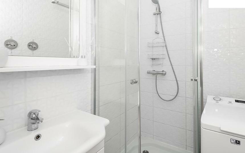 Roosi Apartment パルヌ エクステリア 写真
